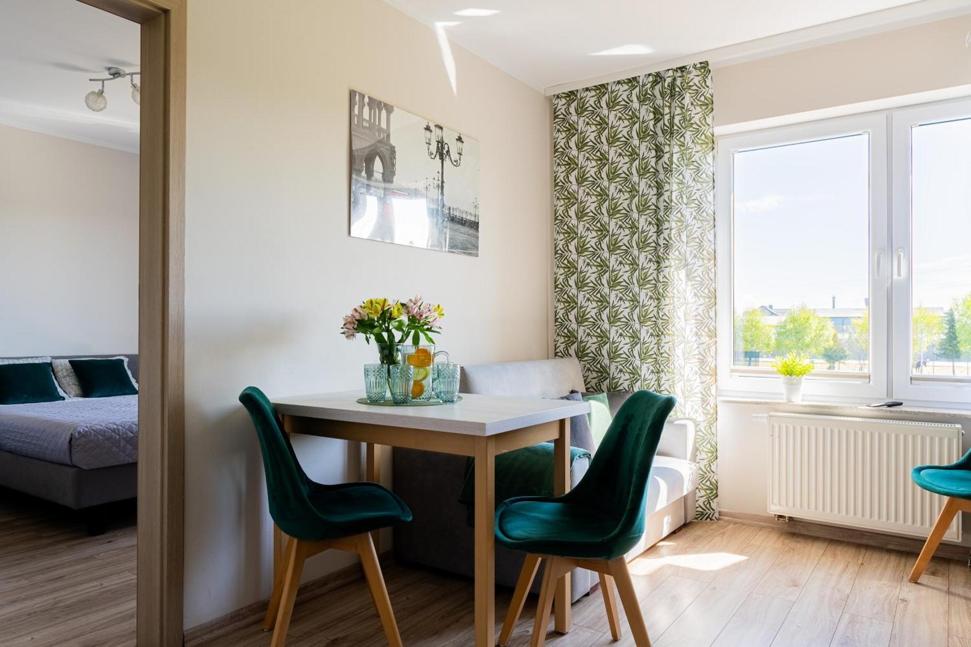 Barka - Apartamenty Premium Oraz Pokoje Blisko Plazy Карвиа Экстерьер фото