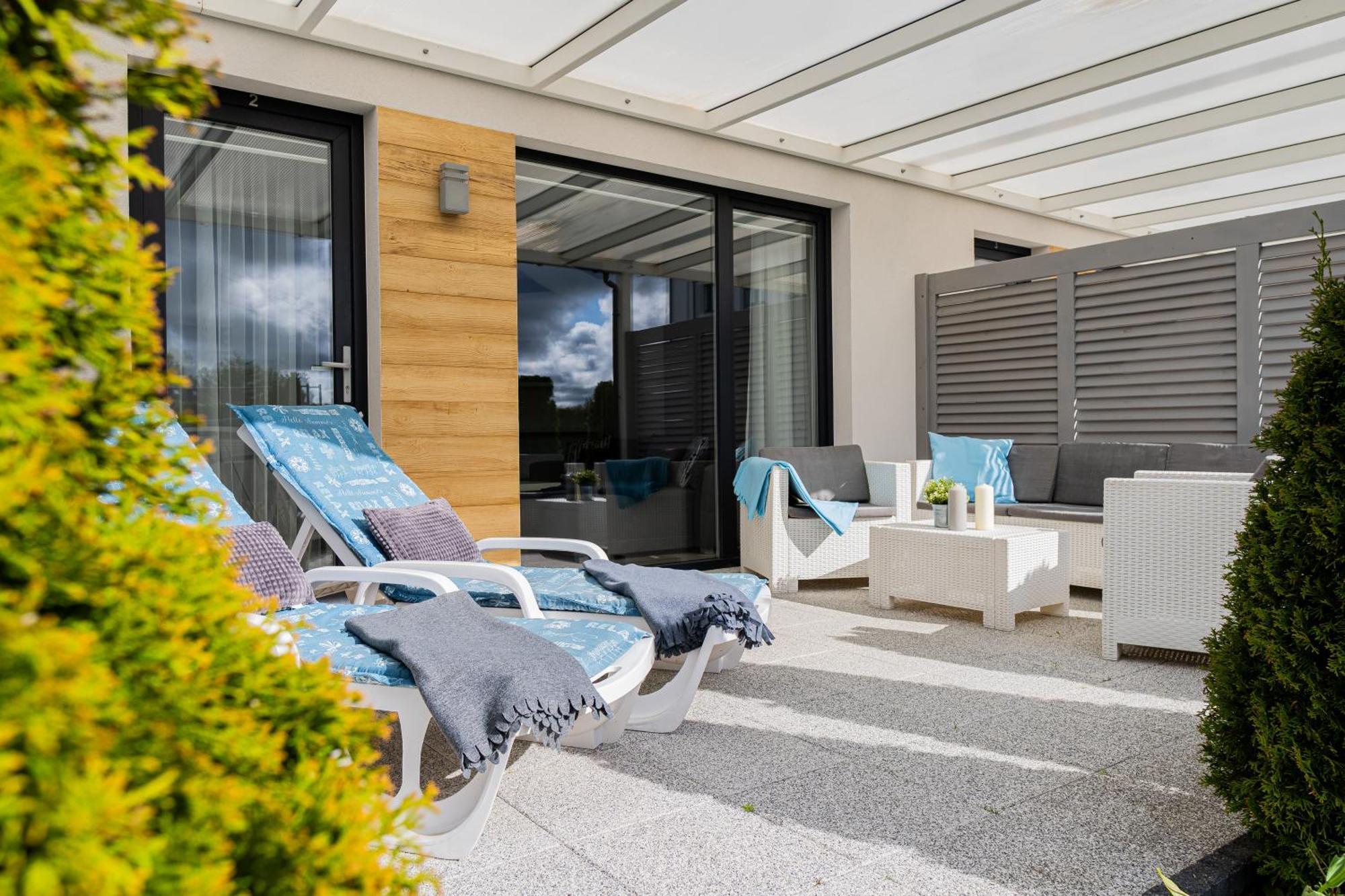 Barka - Apartamenty Premium Oraz Pokoje Blisko Plazy Карвиа Экстерьер фото